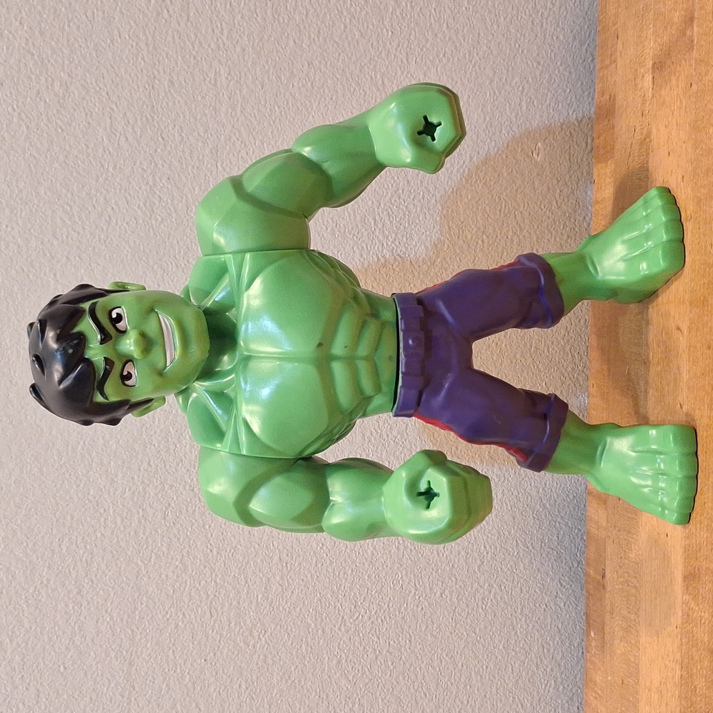 Marvel Hulk Standing Posable Action‎ Figure 2018 Hasbro No Accessories 10"